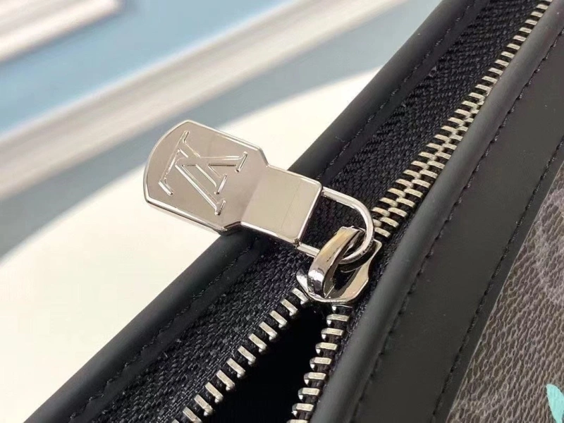 LV Clutch Bags 4233A-2009