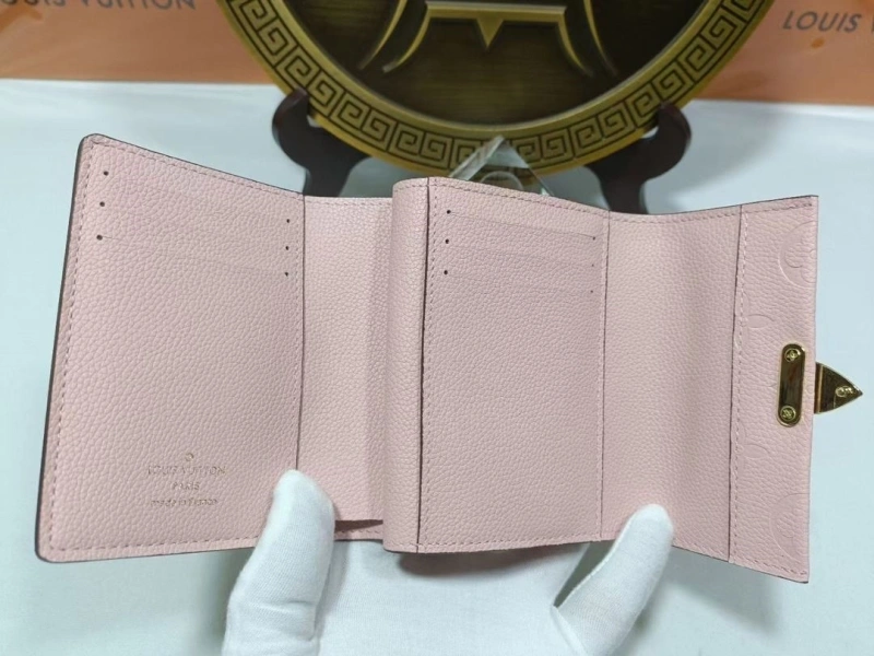 LV Wallets 4233A-2034