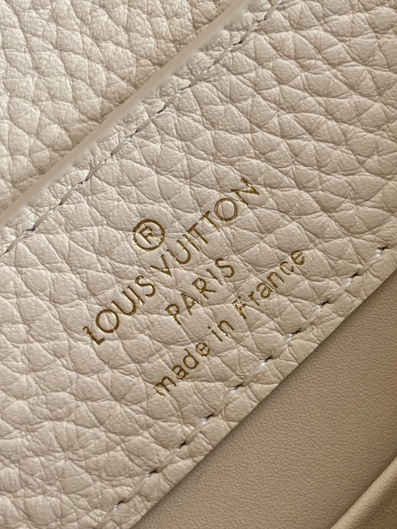 LV Capucines Bags 4233A-2165