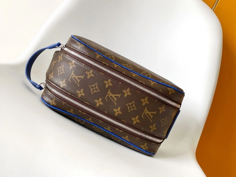 LV Cosmetic Bags 4233A-2174