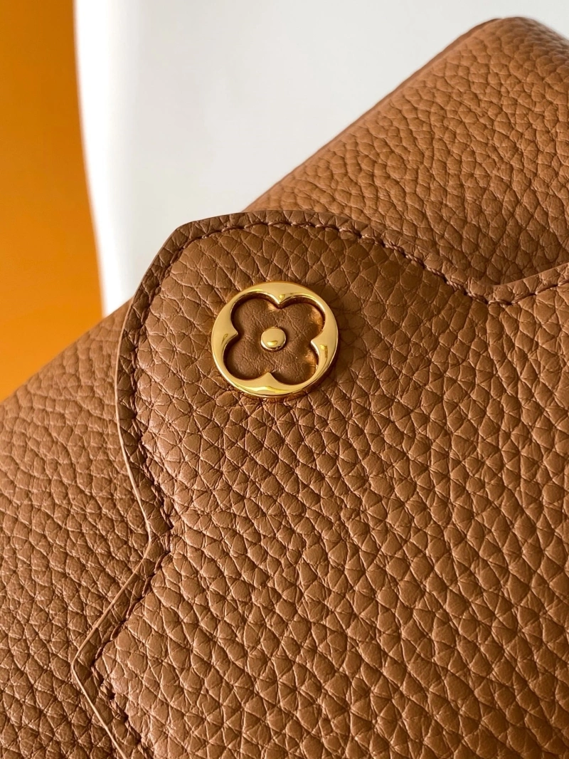 LV Clutch Bags 4233A-2181