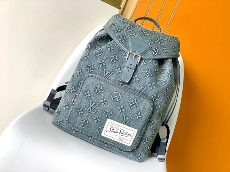 LV Backpacks 4233F-0164