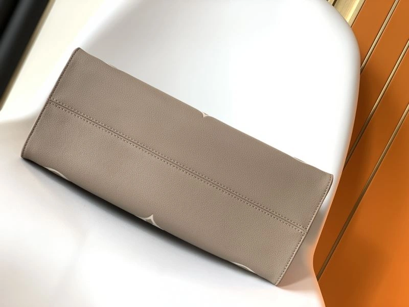 LV Shopping Bags 4233F-0242