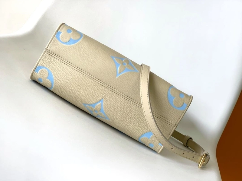 LV Shopping Bags 4233G-0077