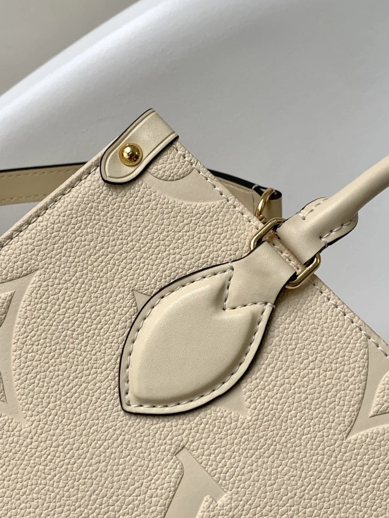 LV Shopping Bags 4233G-0082