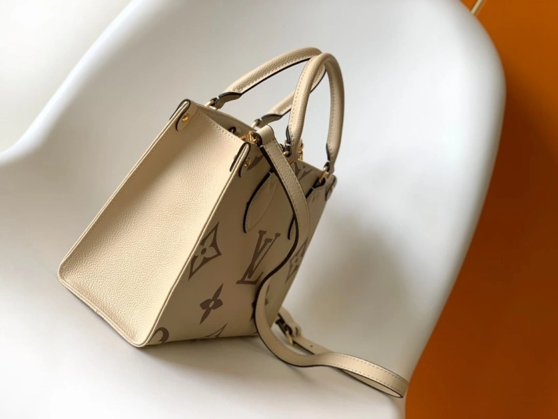 LV Shopping Bags 4233G-0084