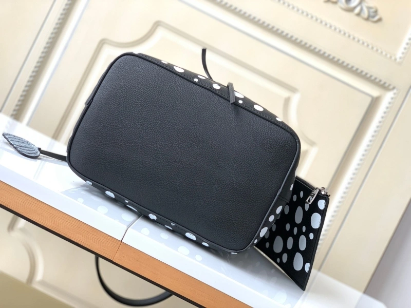 LV Bucket Bags 4233G-0114