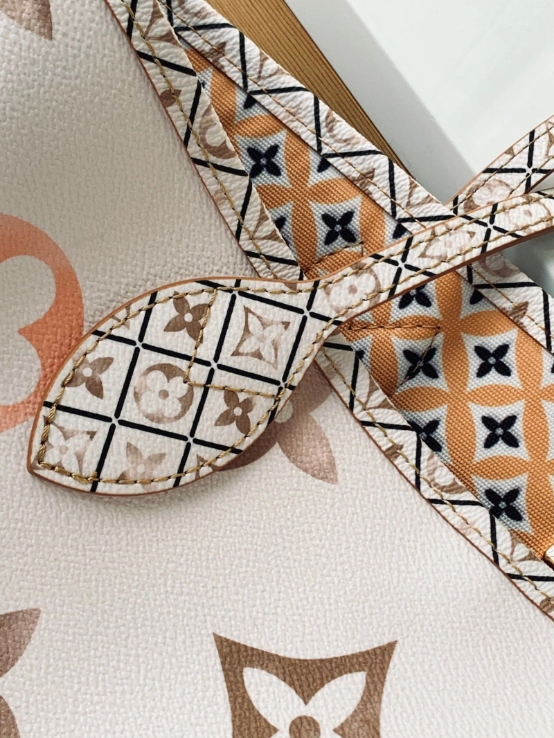 LV Shopping Bags 4233G-0128