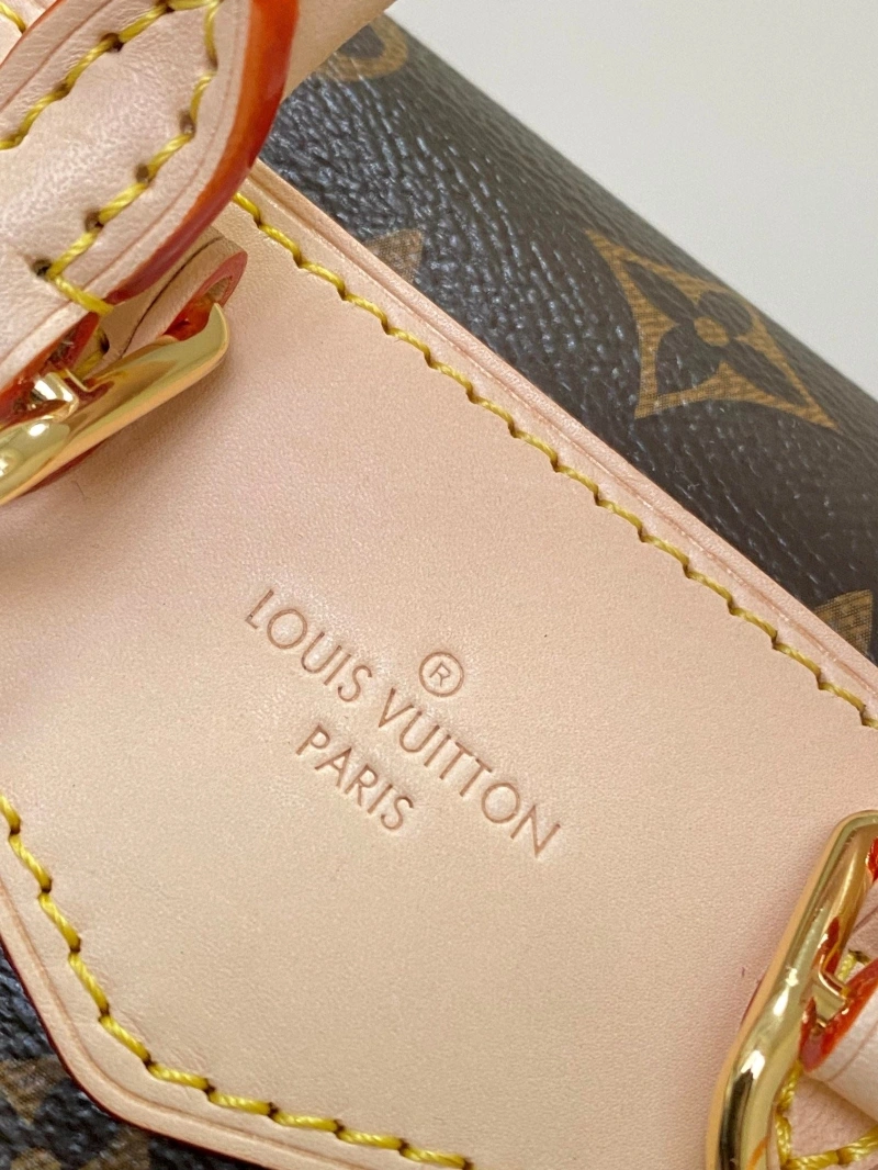 LV Backpacks 4233G-0135