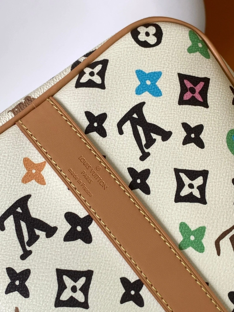 LV Travel Bags 4233G-0311
