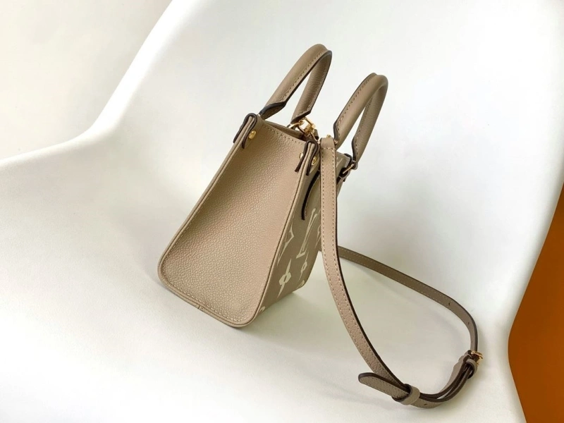 LV Shopping Bags 4233G-0383