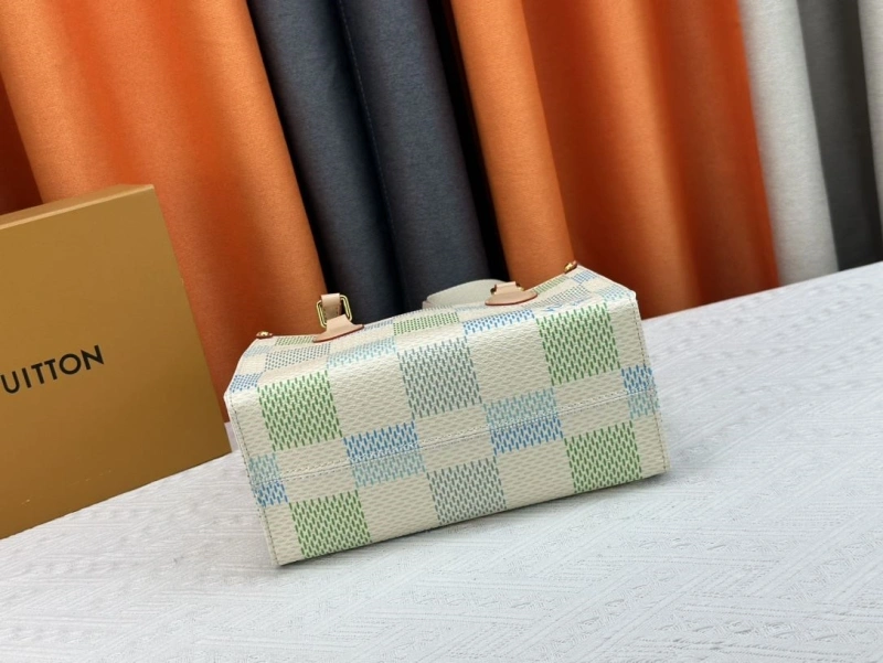 LV Shopping Bags 4233G-0403