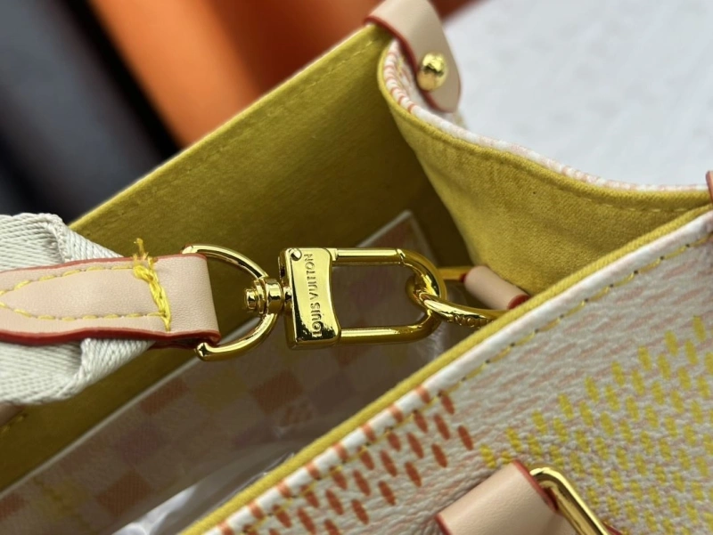 LV Shopping Bags 4233G-0404