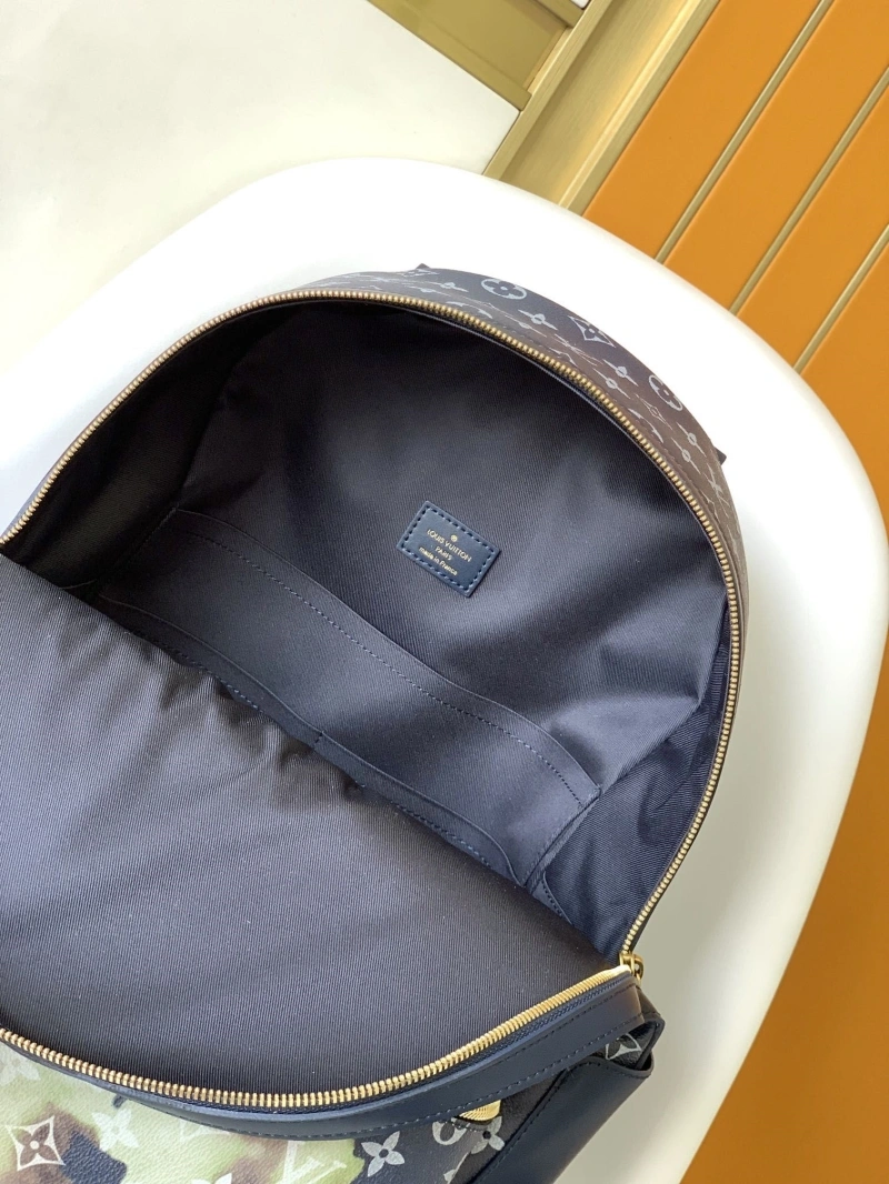 LV Backpacks 4233G-0470
