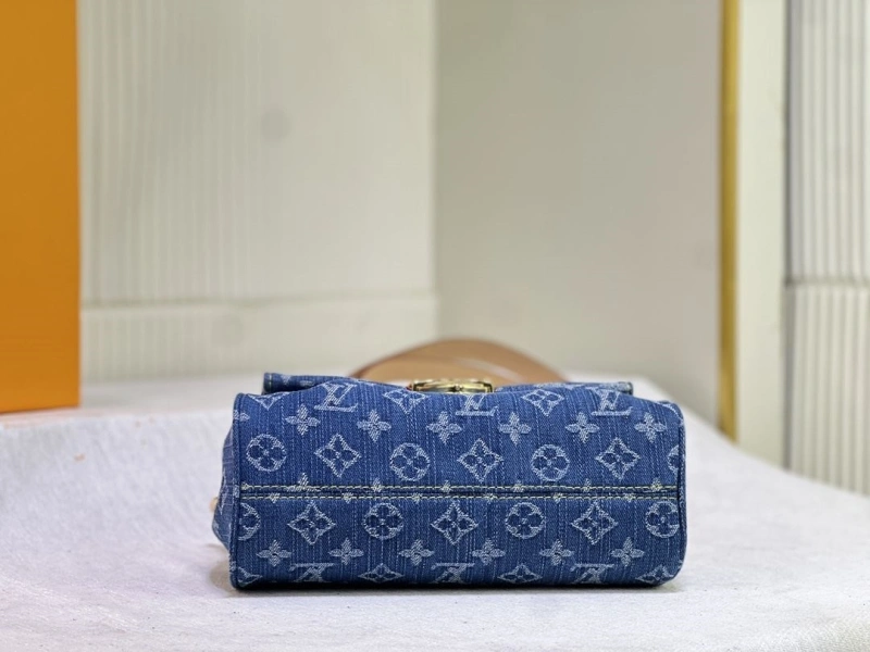 LV Satchel bags 4233G-0518