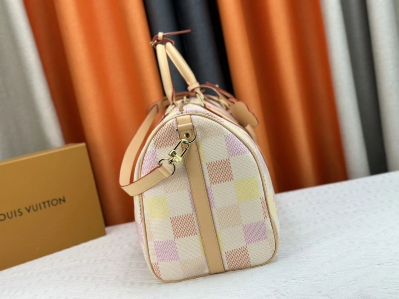LV Travel Bags 4233G-0560