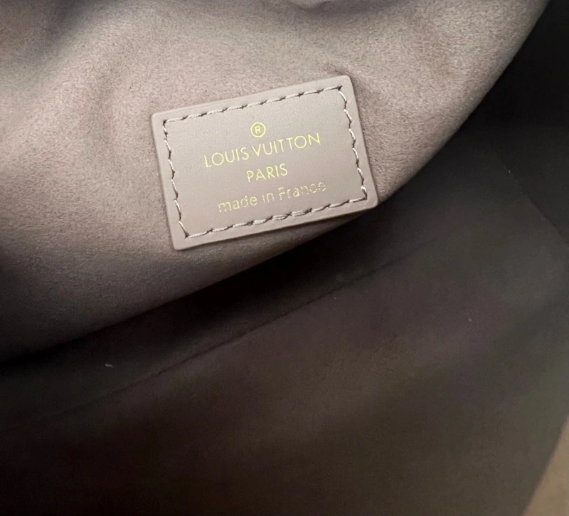 LV Box Bags 4233G-0640