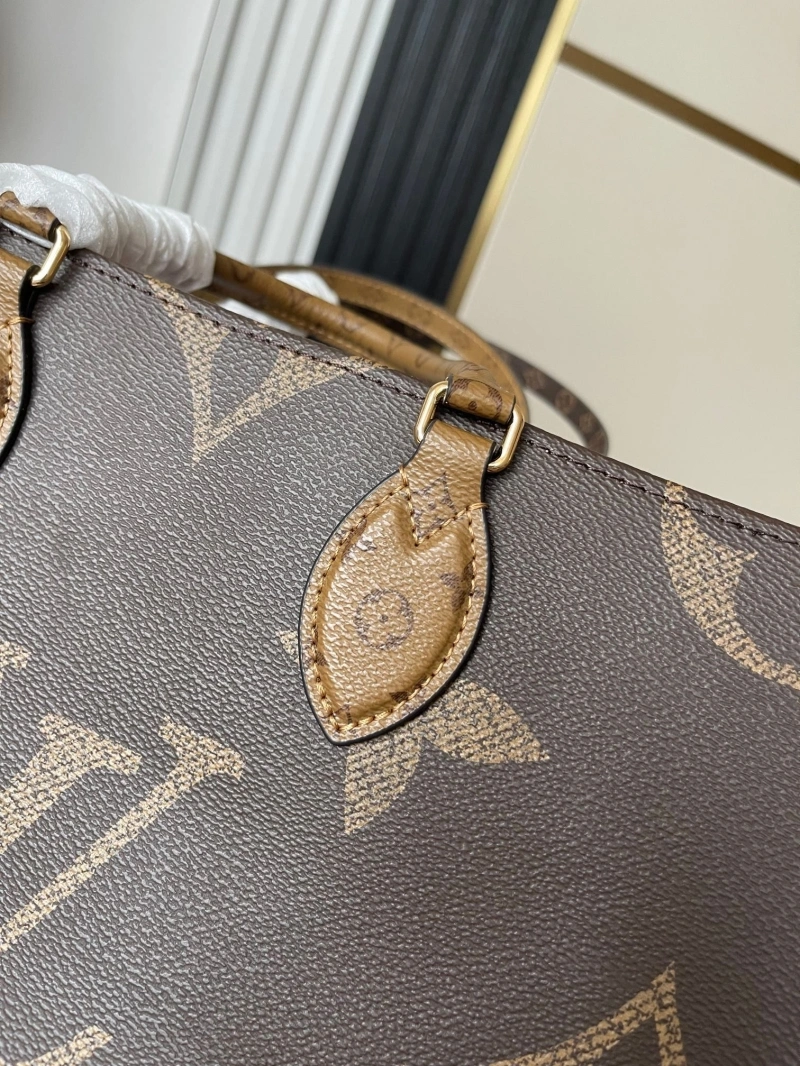 LV Shopping Bags 4233G-0681