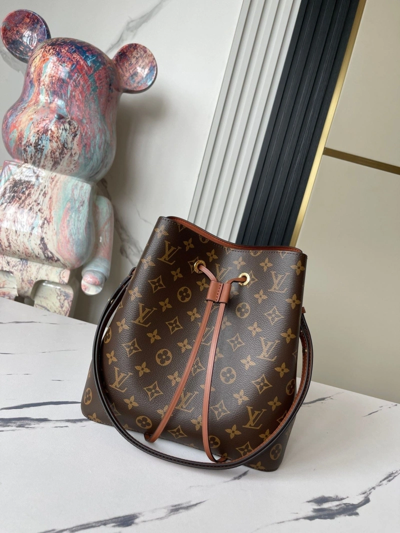 LV Bucket Bags 4233G-0686