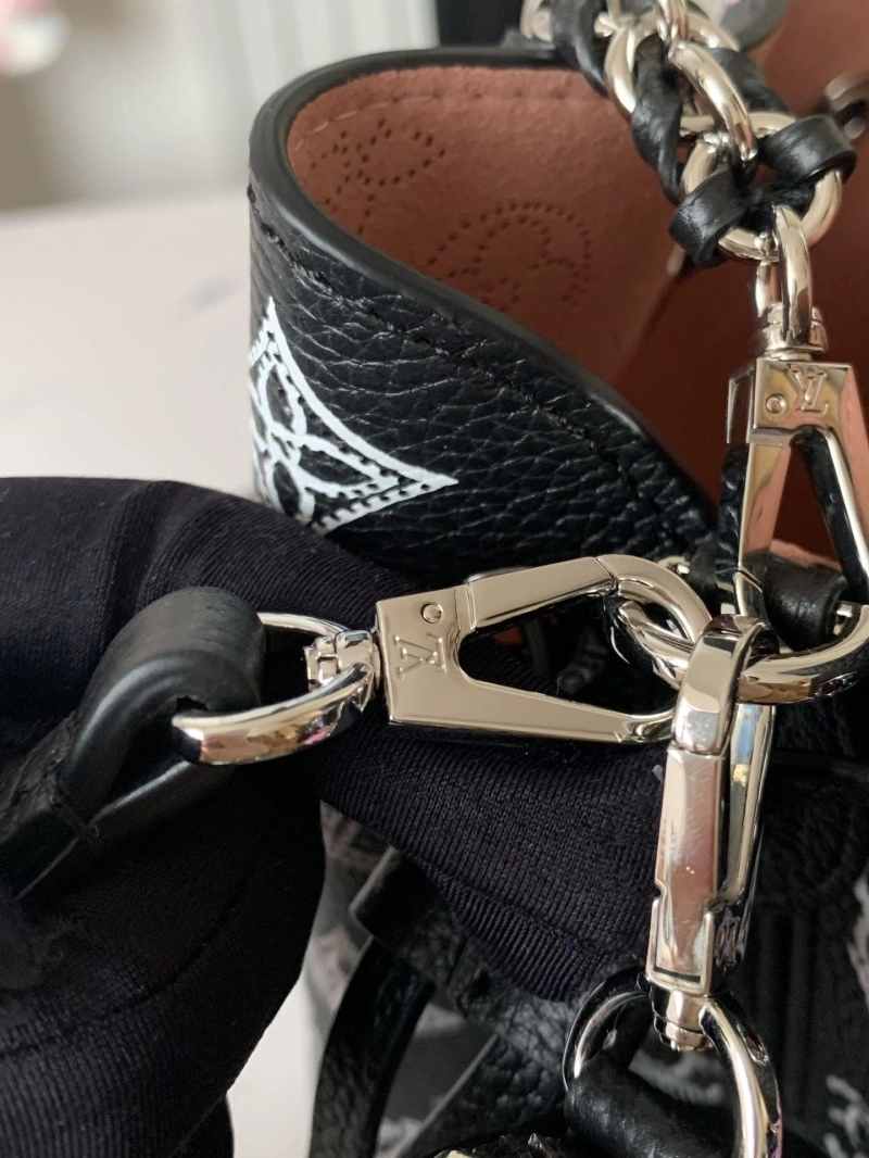 LV Shopping Bags 4233G-0733