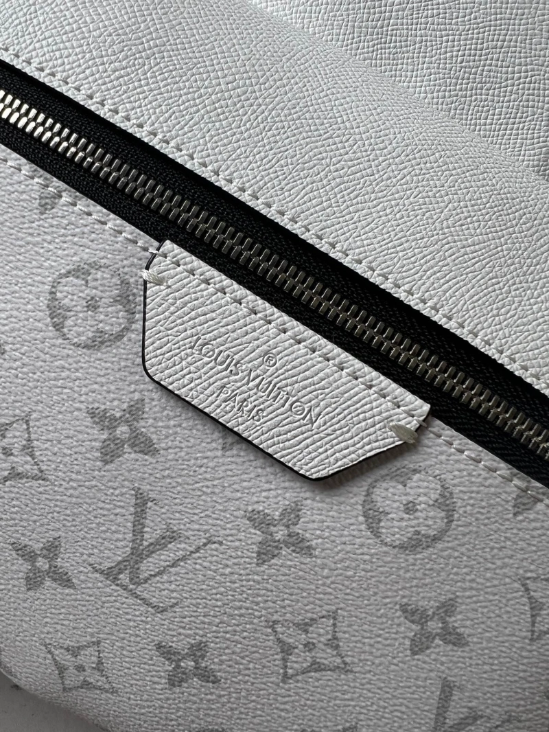 LV Backpacks 4233G-0781