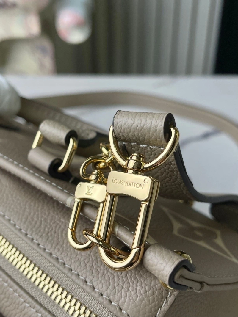 LV Shopping Bags 4233G-0808