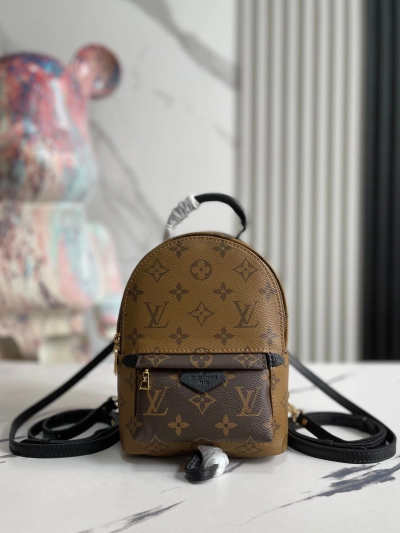LV Backpacks 4233G-0818