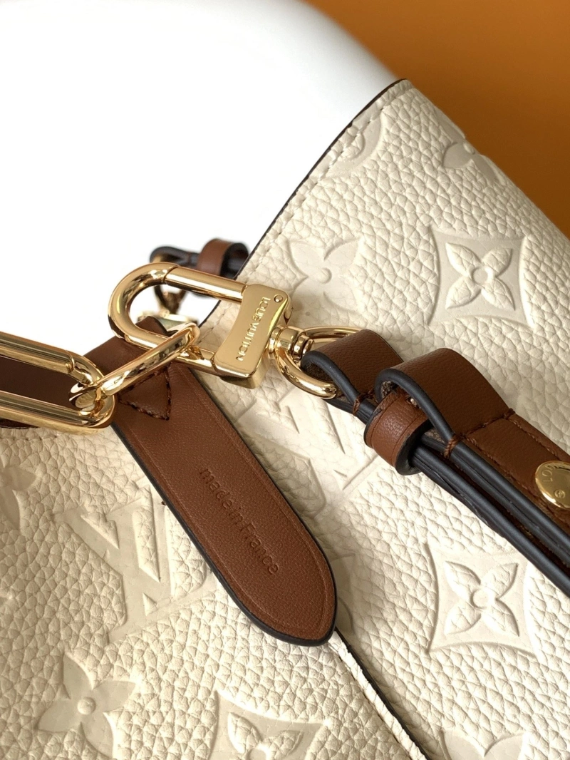 LV Bucket Bags 4233G-0897
