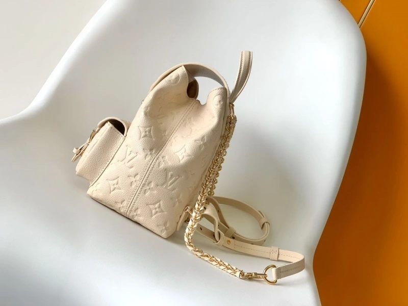 LV Backpacks 4233G-1211