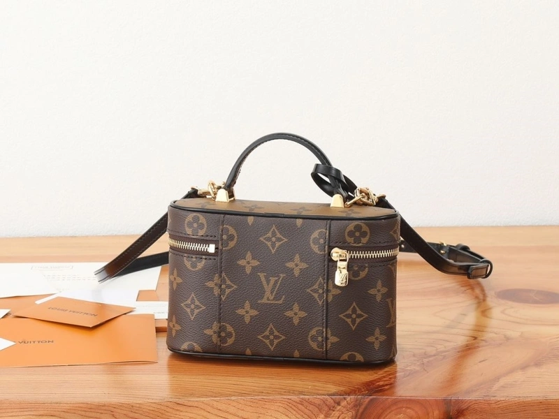LV Cosmetic Bags 4233H-0113