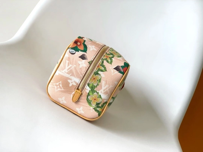 LV Cosmetic Bags 4233H-0119