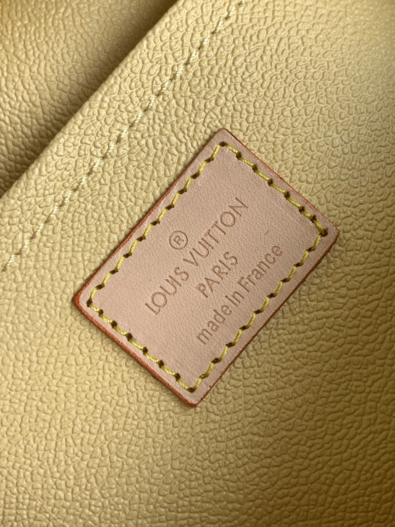 LV Cosmetic Bags 4233H-0131