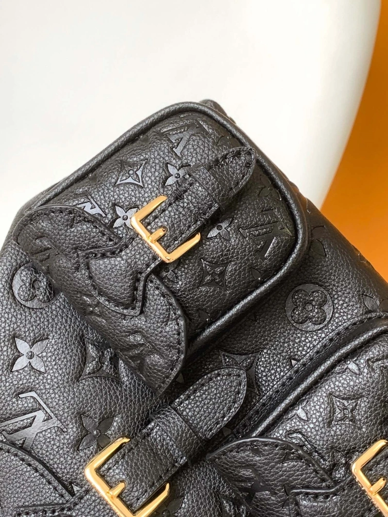 LV Backpacks 4233H-0132