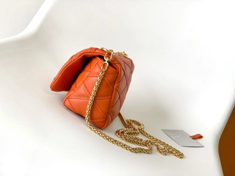 lv twist De*1m bags 4233h-0273