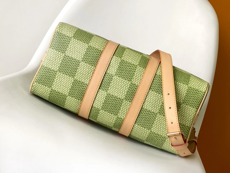 LV Travel Bags 4233H-0281