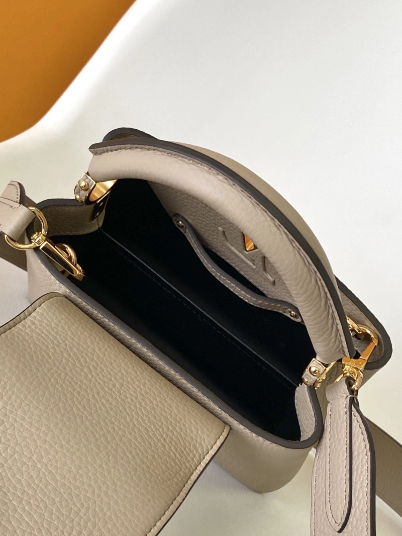 LV Capucines Bags 4233H-0286