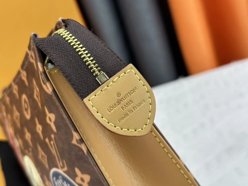 LV Clutch Bags 4233H-0333
