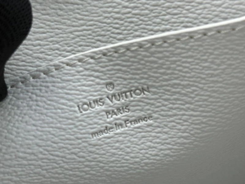 LV Clutch Bags 4233H-0333