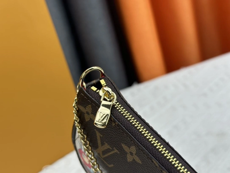 LV Clutch Bags 4233H-0344