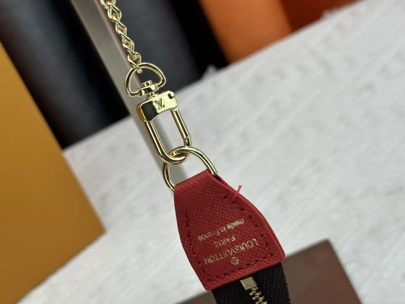 LV Clutch Bags 4233H-0344