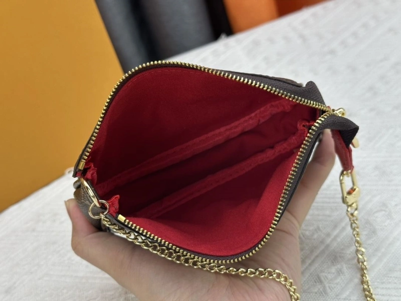 LV Clutch Bags 4233H-0344