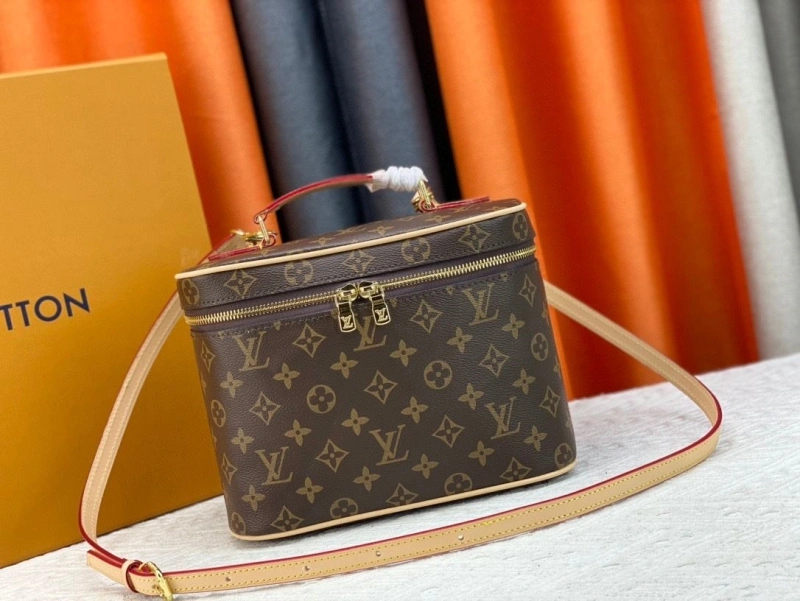 LV Cosmetic Bags 4233H-0412