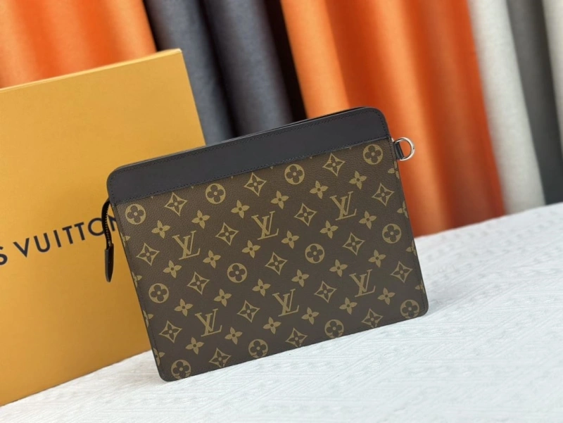 LV Clutch Bags 4233H-0446