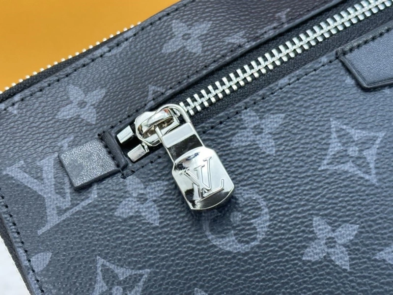 LV Clutch Bags 4233H-0450