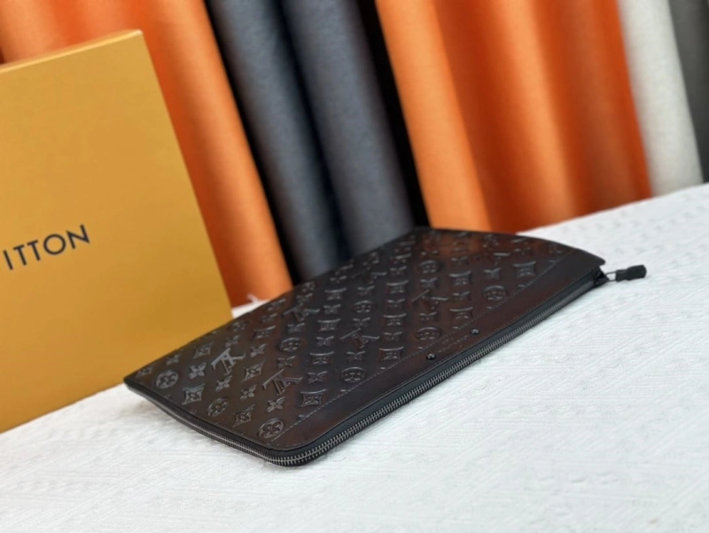 LV Clutch Bags 4233H-0453