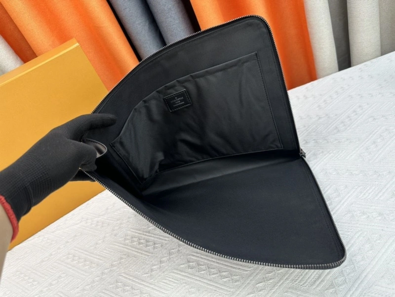 LV Clutch Bags 4233H-0453