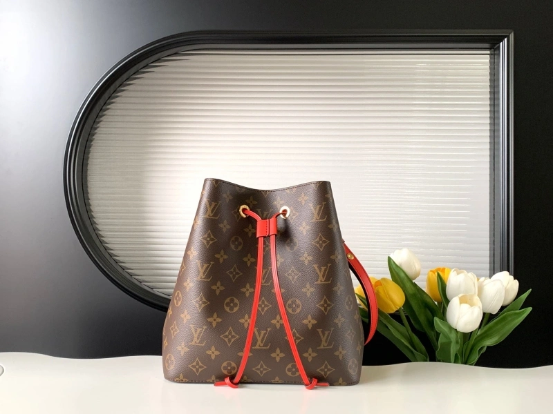 LV Bucket Bags 4233H-0565