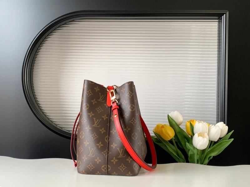 LV Bucket Bags 4233H-0565
