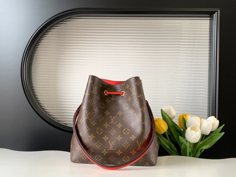 LV Bucket Bags 4233H-0565