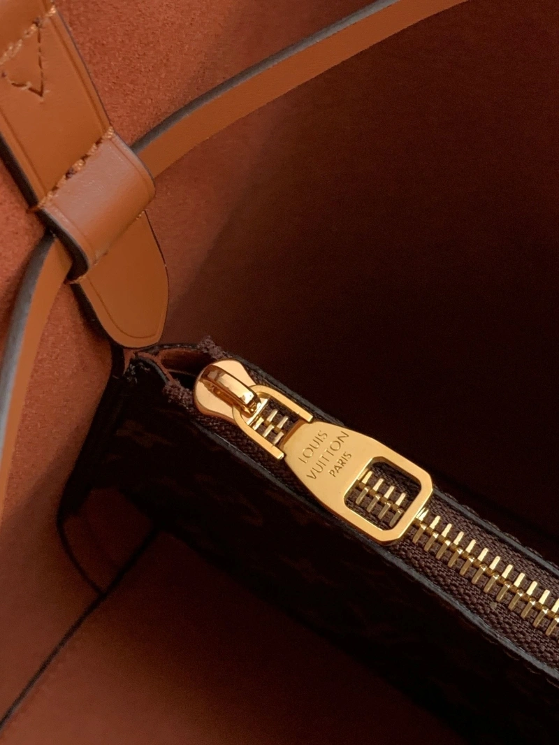 LV Bucket Bags 4233H-0566